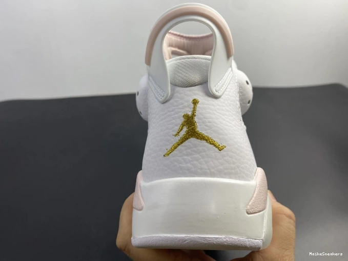 MaikeSneakers Gold Jordan DH9696-100 Air 6 Retro (W) Hoops 0716